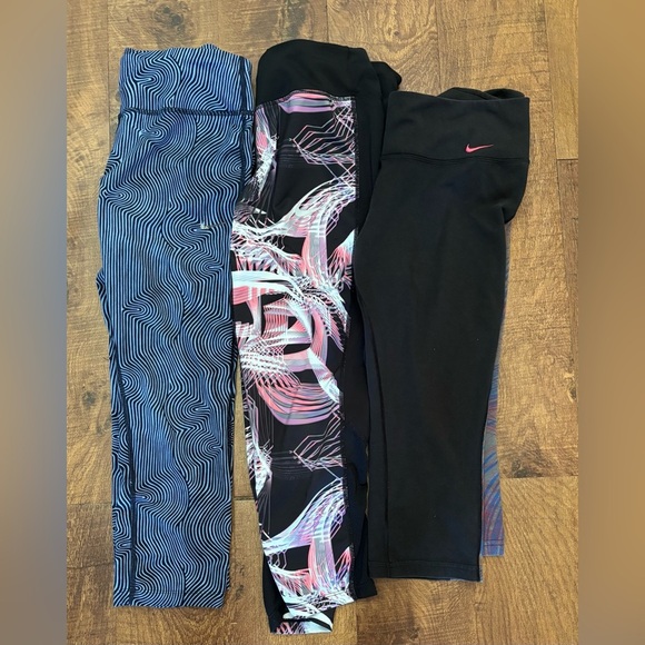 Nike Womens cropped leggings bundle Sz medium 3 total drifit - Picture 1 of 11